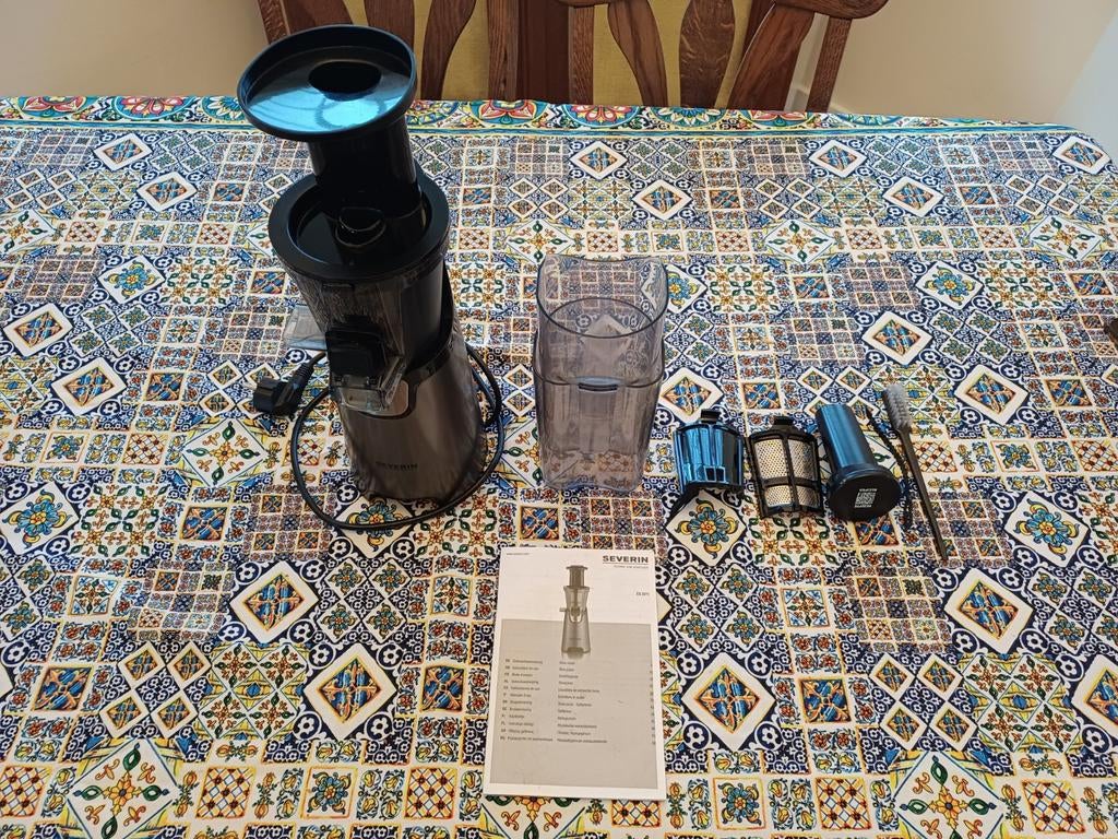 Slow juicer SeverinES 3571, Elektronische apparatuur, Ophalen, Zo goed als nieuw