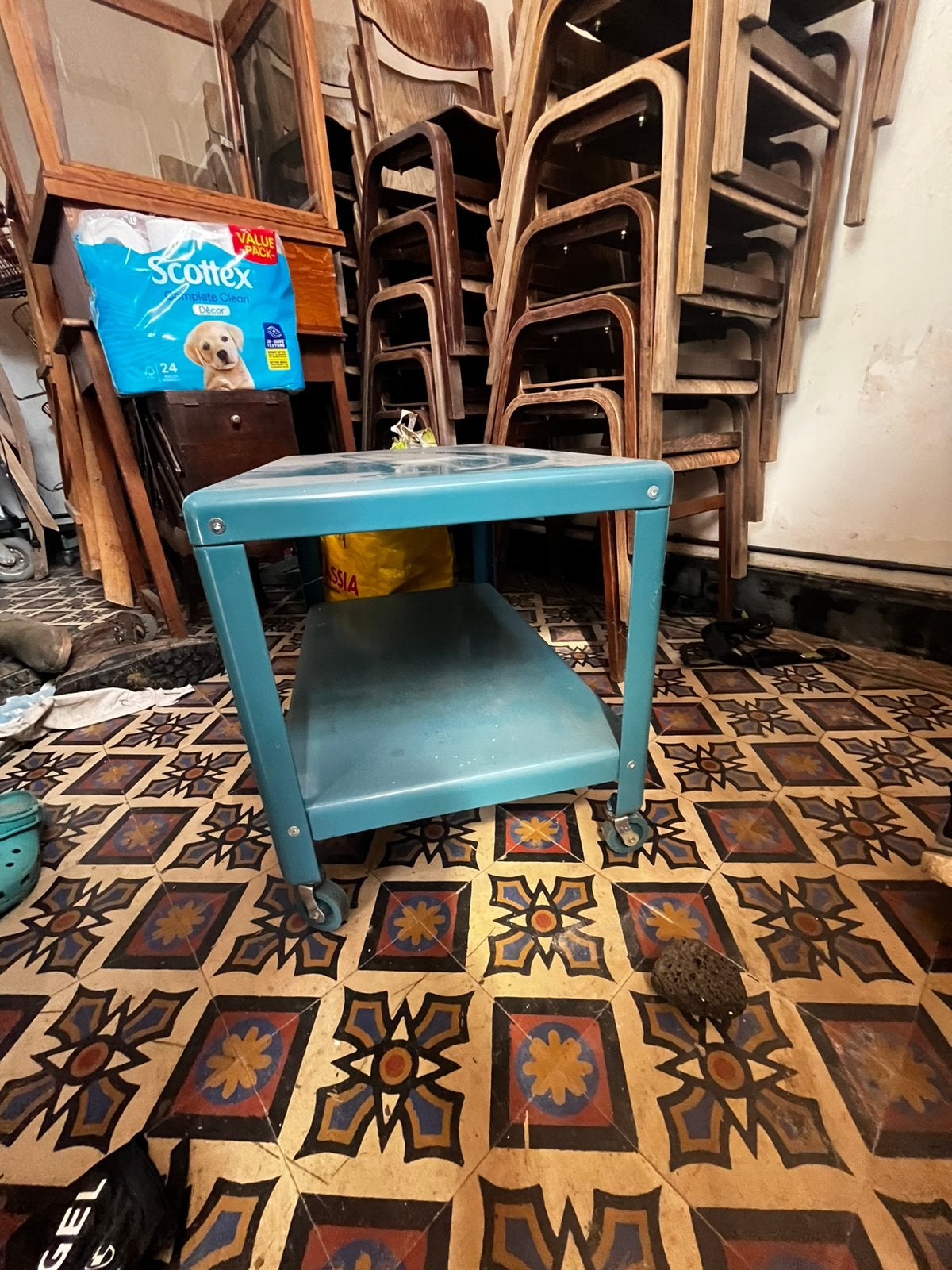 Roltafeltje ikea, Huis en Inrichting, Tafels | Sidetables, Ophalen, Minder dan 50 cm, Zo goed als nieuw, Metaal