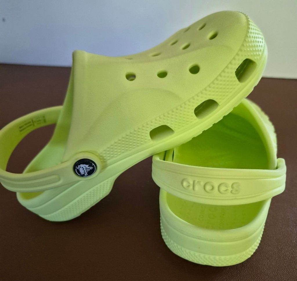 Sabots CROCS Classic Junior Vert Lime – Taille 34-35 (J3), Enfants & Bébés, Vêtements enfant | Chaussures & Chaussettes, Garçon ou Fille