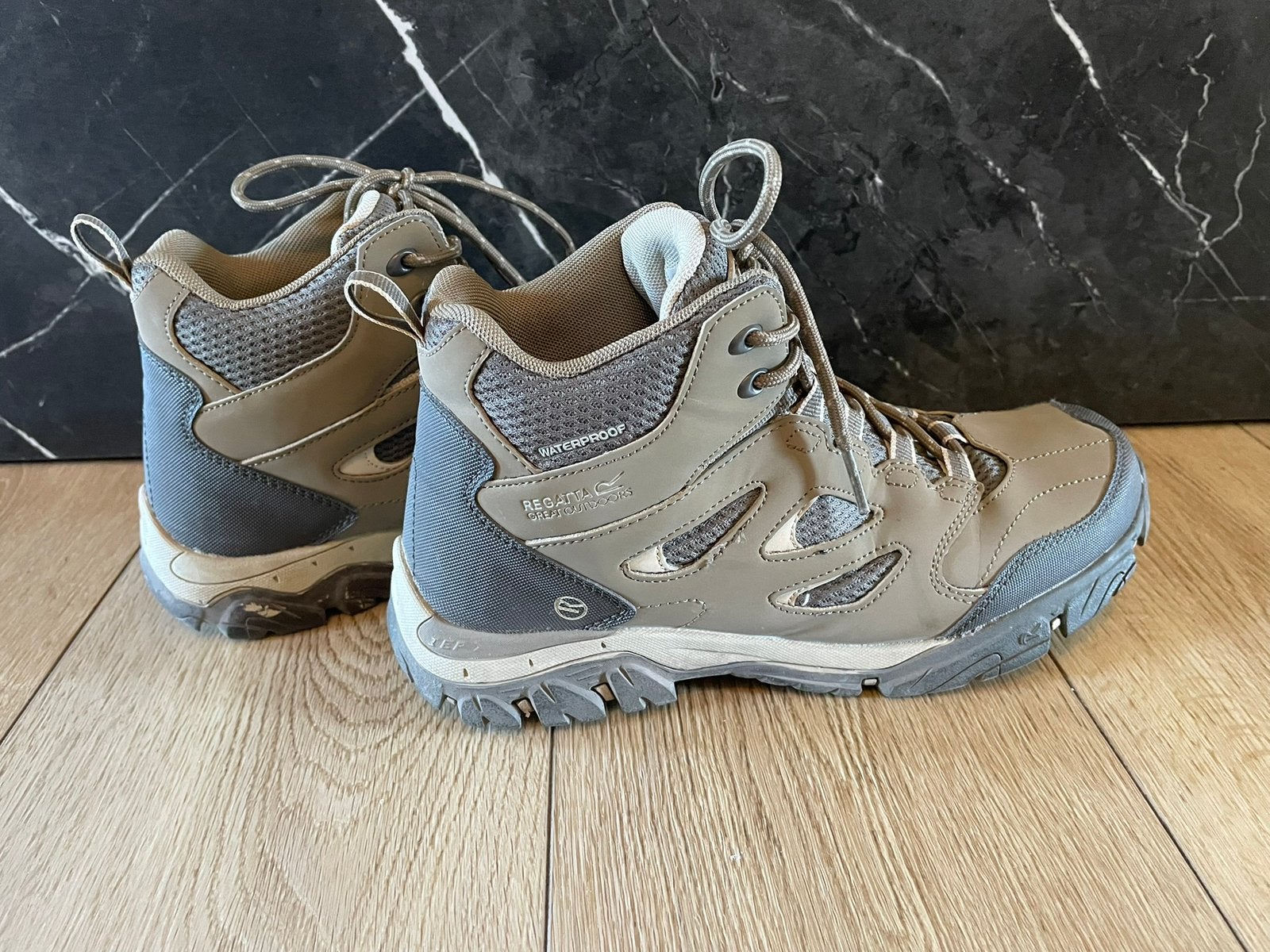 Regatta wandelschoenen - maat 40 - 2x gedragen, Enlèvement, Comme neuf