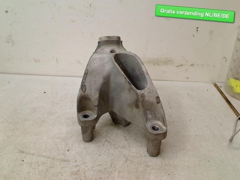 MOTORSTEUN LINKS Audi A4 Avant (B8) (8K0199307AL), Info@audi.de, Audi, Audi AG, Gebruikt