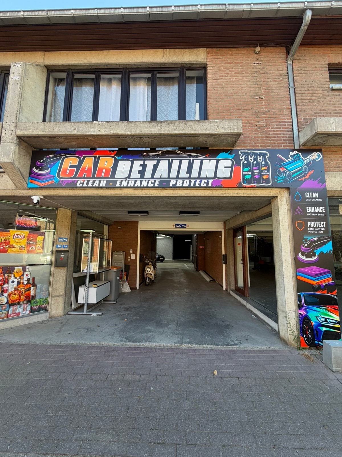 GARAGE TER OVERN - LANAKEN (30,000€)HUUR IS 2500€ MET KOSTEN, Zakelijke goederen