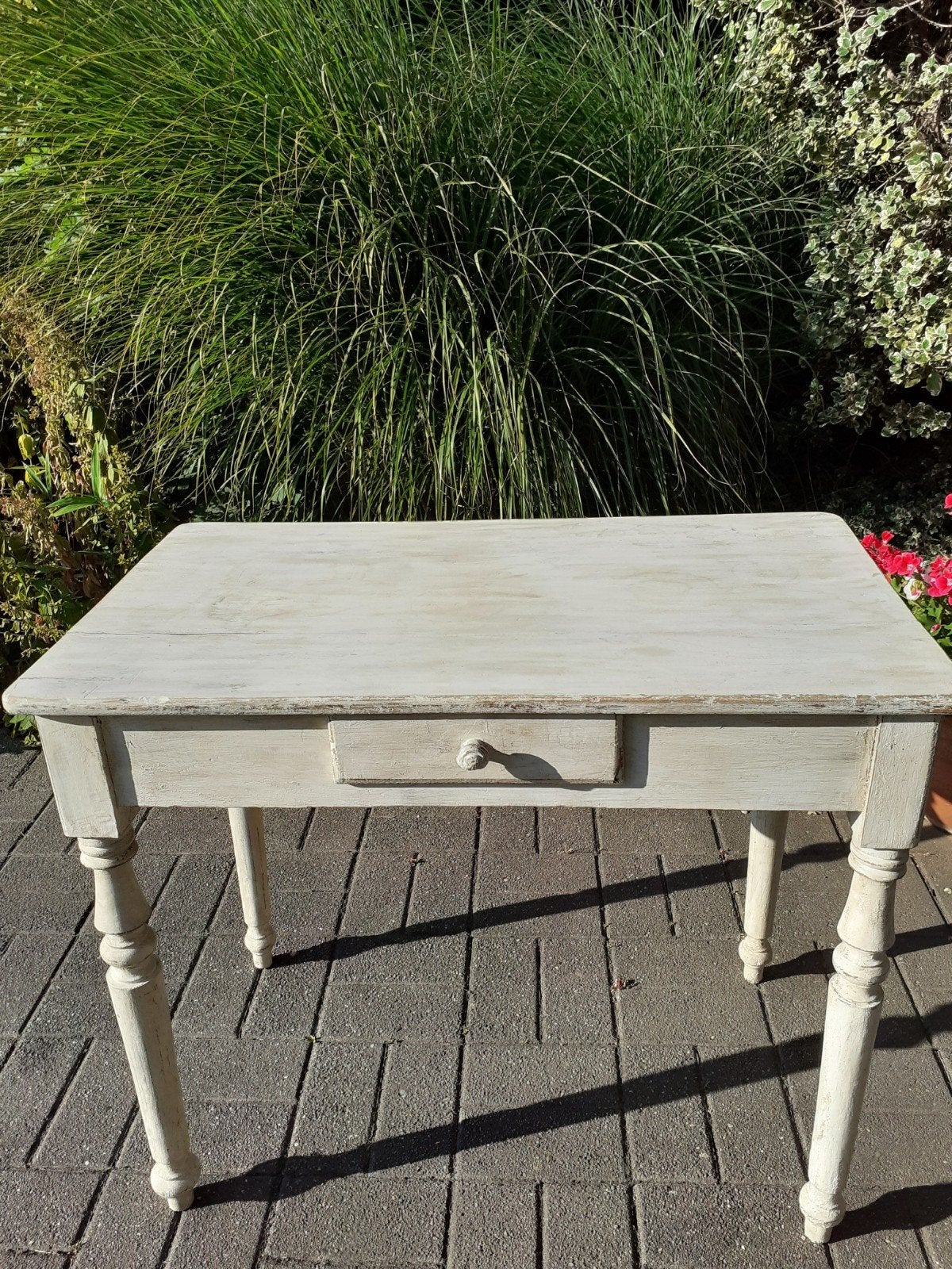 petite table d'intérieur. blanche, patinée 8750, Enlèvement, Utilisé, Rectangulaire