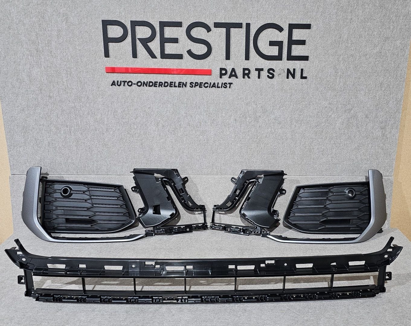 VOORBUMPER ROOSTERS AUDI A6 C8 S-LINE S6 SET GRILLE KAPJES, Auto-onderdelen, -, Voor, Nieuw, Ophalen of Verzenden