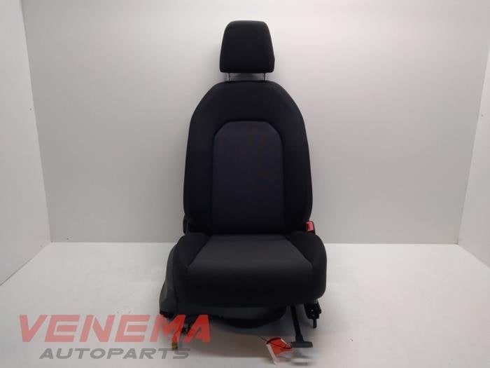 Siège droit d'un Seat Ibiza, -, 3 mois de garantie, Utilisé, -