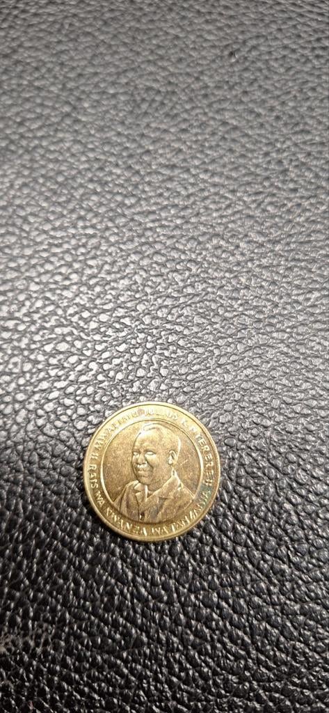 Tanzania 100 shilling 2015, Postzegels en Munten, Munten | Afrika, Ophalen of Verzenden, Tanzania