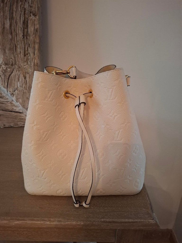 Handtas NéoNoé MM Louis Vuitton, Enlèvement ou Envoi, Comme neuf, Beige, Sac à main