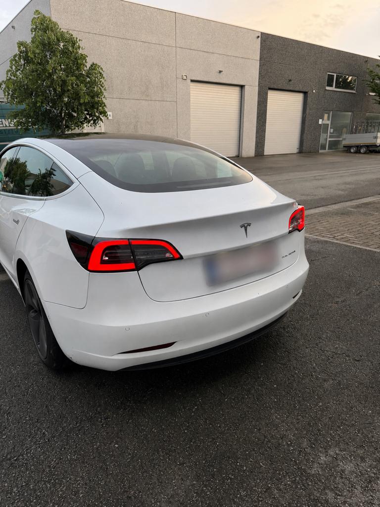 Tesla Model 3 Long Range AWD 350km actieradius BTW WAGEN, Auto's, Tesla, Particulier, Model 3, 4x4, ABS, Achteruitrijcamera, Adaptieve lichten