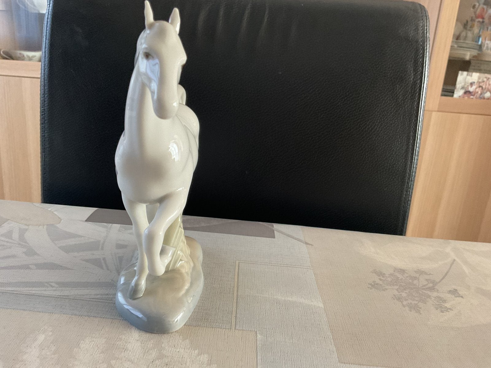 Porseleinen paard, Antiek en Kunst, Ophalen, Minder dan 20 cm, Zoogdier, Overige materialen