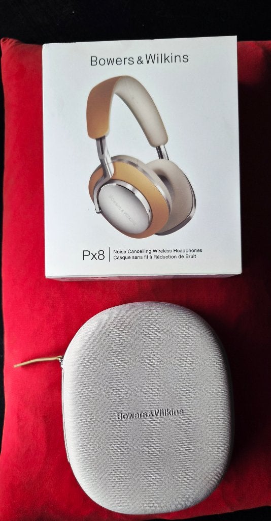 Casque Bowers & Wilkins PX8, TV, Hi-fi & Vidéo, Casques audio, Noir, Enlèvement, Utilisé, Bowers & Wilkins