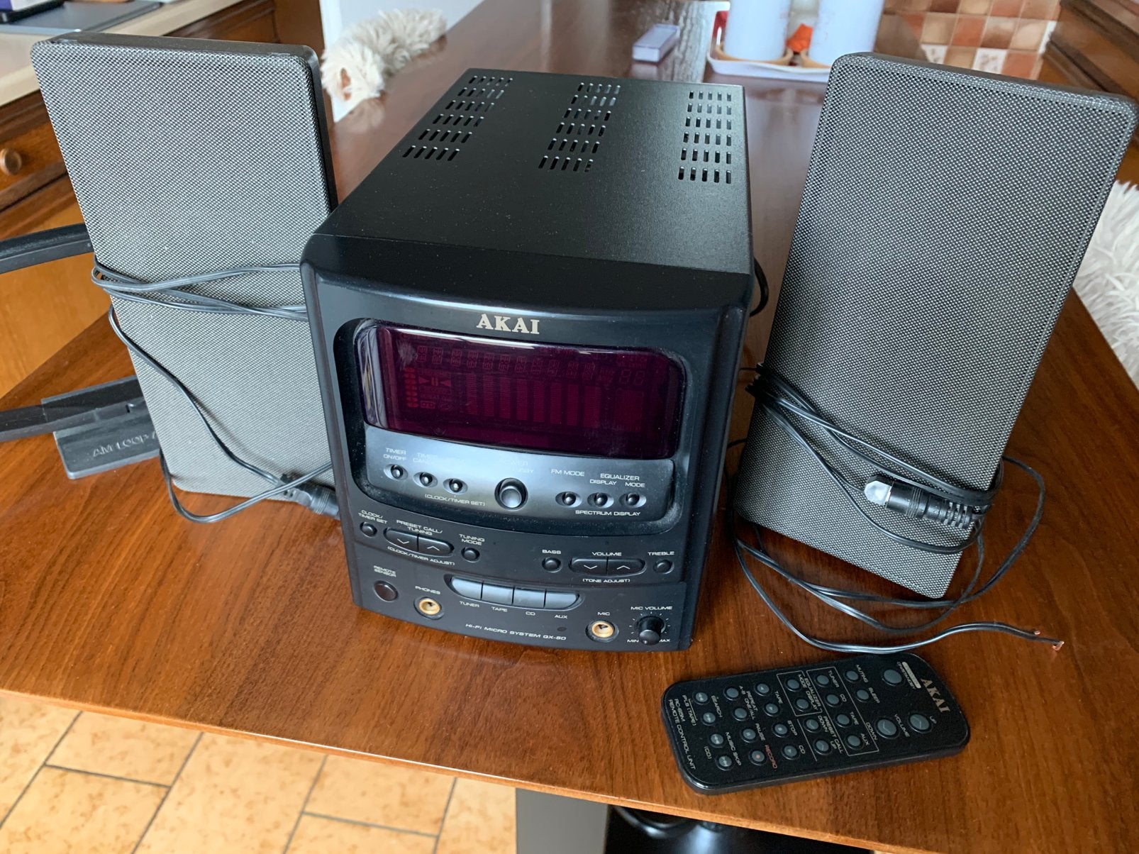 Radio Akaï avec deux baffles Grundig, TV, Hi-fi & Vidéo, Enlèvement, Utilisé, Radio