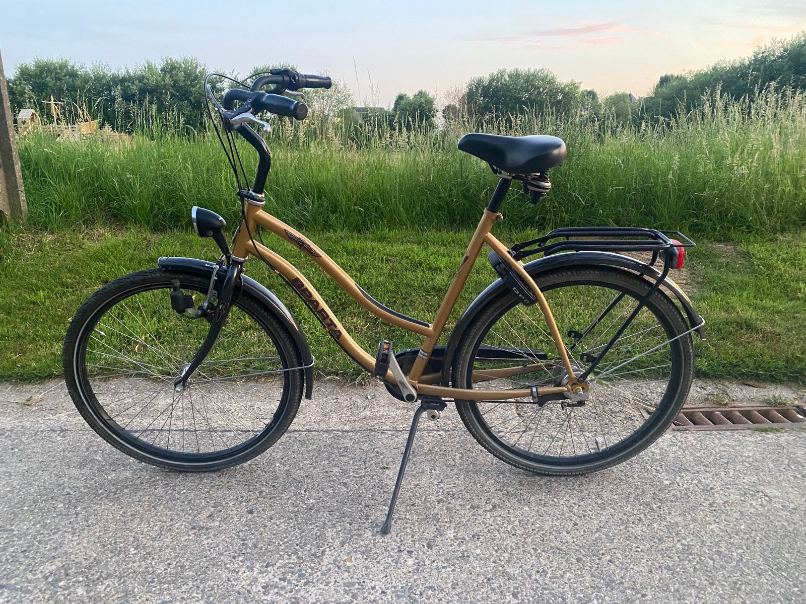 Sparta damesfiets, Ophalen, Sparta, Velgrem, 56 cm of meer