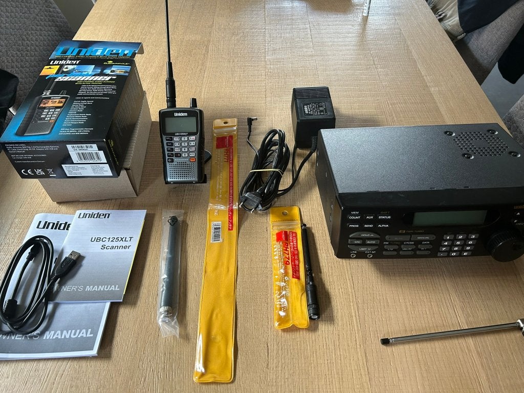 UBC9000XLT - UBC125XLT - antennes, Ophalen, Zo goed als nieuw