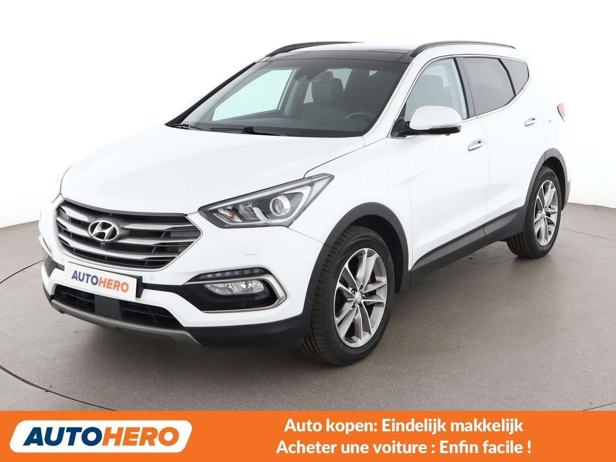 Hyundai Santa Fe 2.2 CRDi Premium 4WD (bj 2018, automaat), Auto's, Automaat, Santa Fe, Zwart, 2199 cc