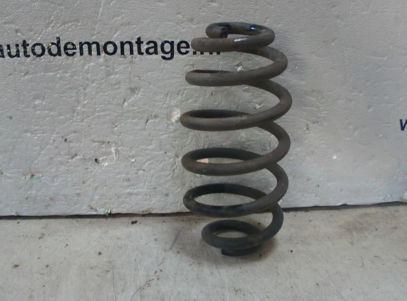 RESSORT DE SUSPENSION ARRIERE Audi A4 (B6) (01-2000/01-2005), Utilisé, Audi