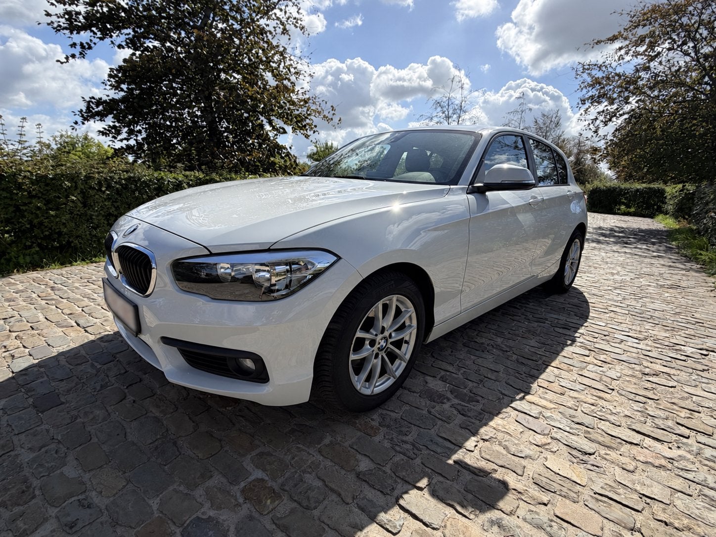 BMW 118i - 62 800 km - 6/2018 - excellent état !, Autos, 100 kW, Achat, Euro 6, Boîte manuelle