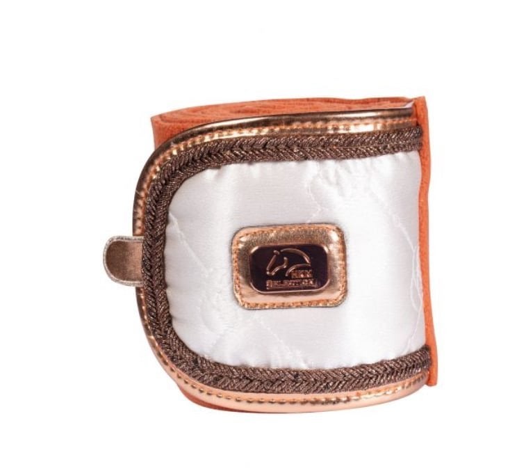Gezocht HKM Edinburgh vanille met goud/bronzen biezen, Verzenden, Dressuur