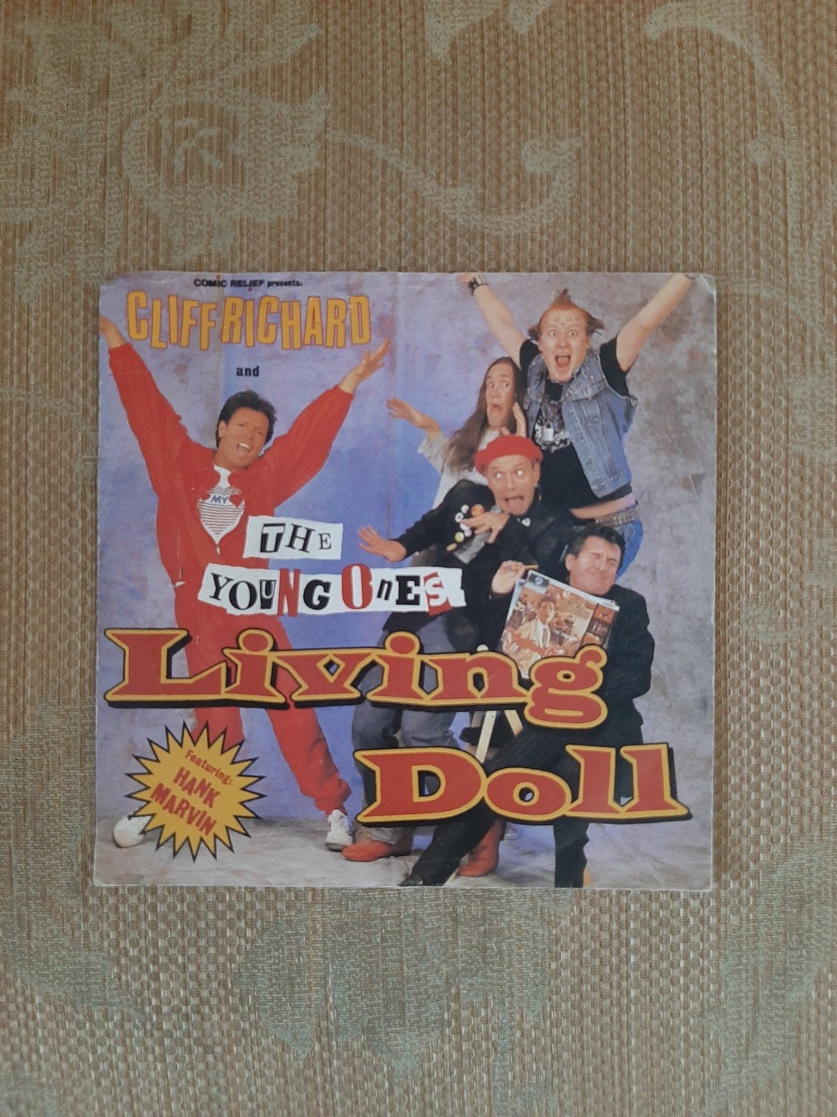 the young ones, Cliff Richard, Enlèvement ou Envoi