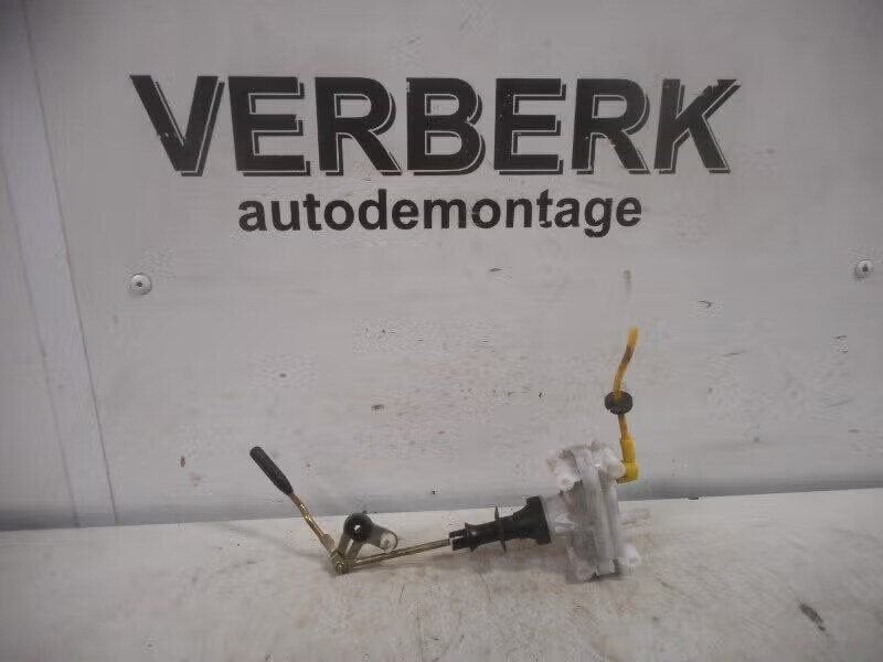 CENTRALE VERGRENDELING MOTOR RECHTS ACHTER 190 (W201), Gebruikt, Mercedes-Benz, Ophalen of Verzenden, Info@forvia.com