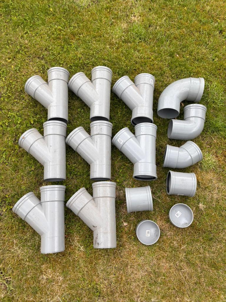 PVC hulpstukken 110 diameter, Doe-het-zelf en Bouw, Ophalen, Zo goed als nieuw, PVC