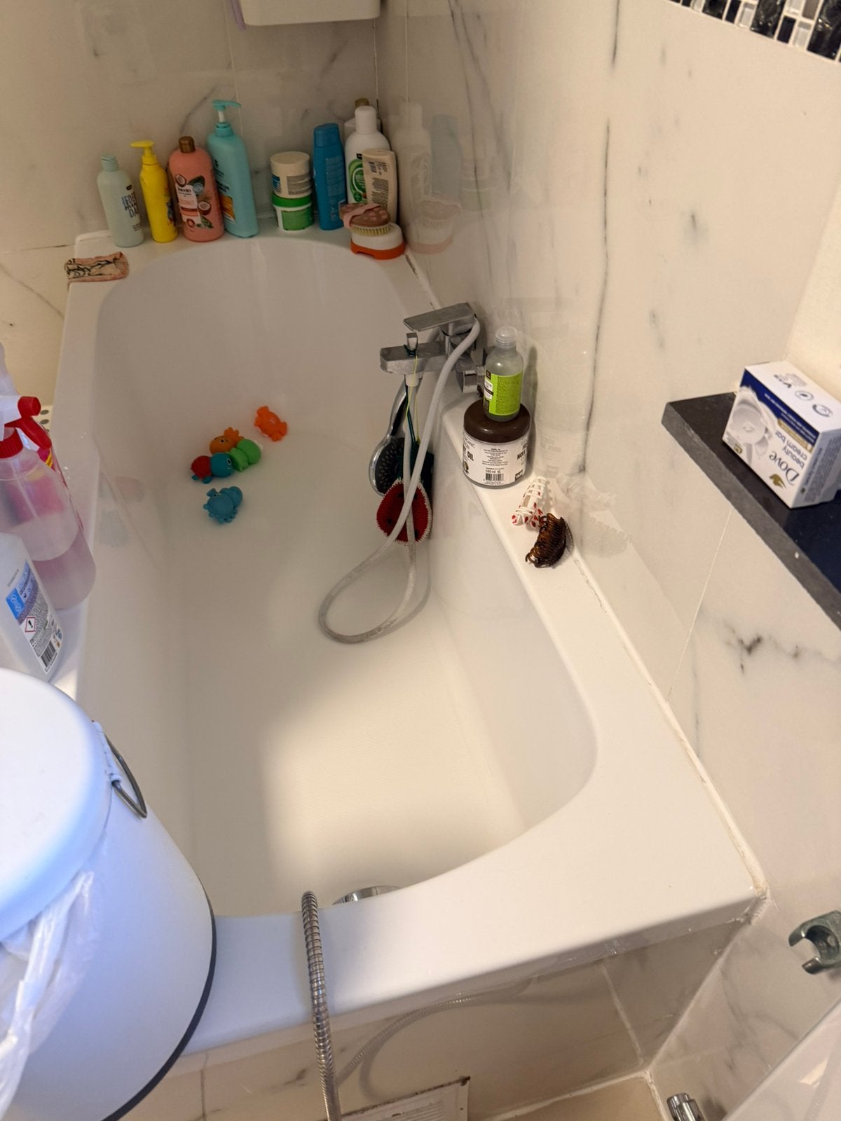 Volledig badkamer, Immo, Appartementen en Studio's te huur