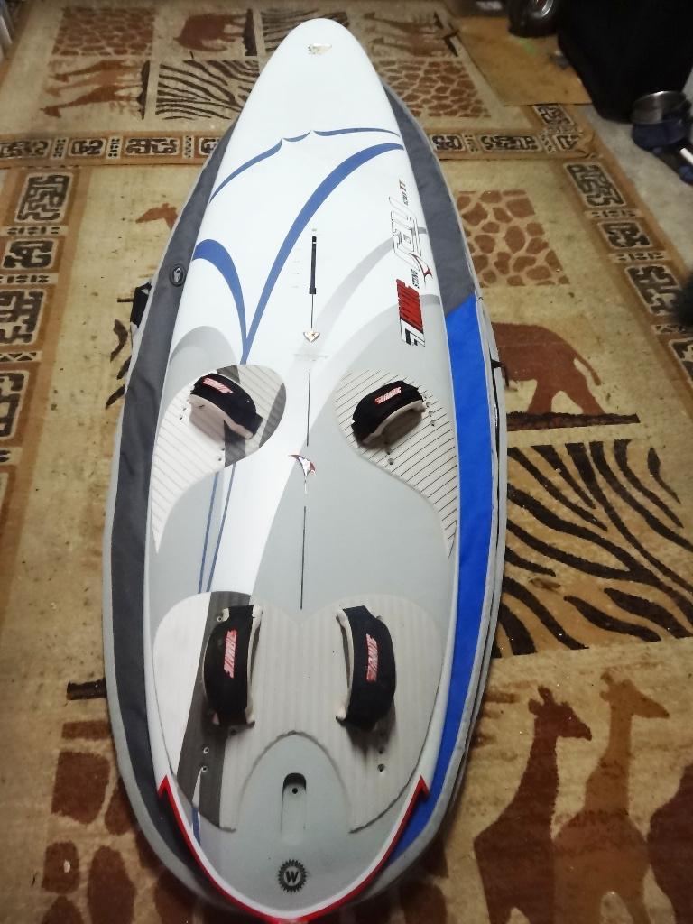 Fanatic carbone 130 L, gréément et harnais Neilpryde complet, Watersport en Boten, Windsurfen, Zo goed als nieuw, Complete set