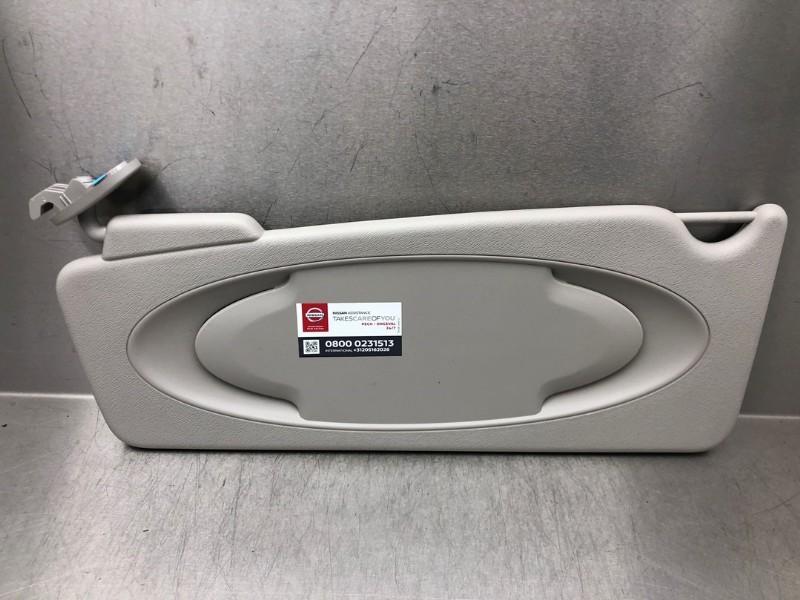 ZONNEKLEP Nissan NV 200 (M20M) (01-2010/-), Gebruikt, Nissan