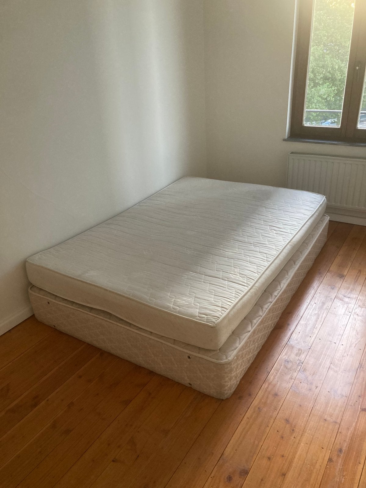 Gratis matelas 135 cm * 200 cm (42 cm haut), Matelas, 140 cm, Enlèvement, Utilisé