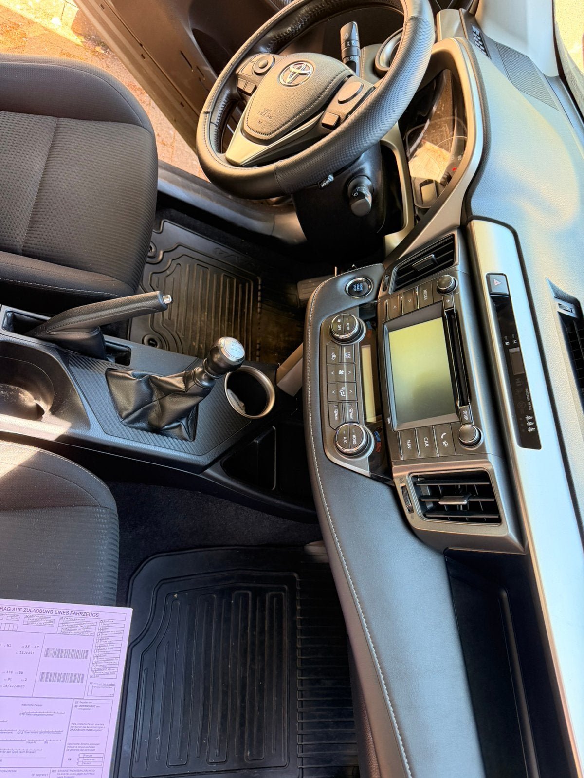 Toyota Rav 4 /2015 /4x4 Avec foie Rose, Enlèvement, Toyota