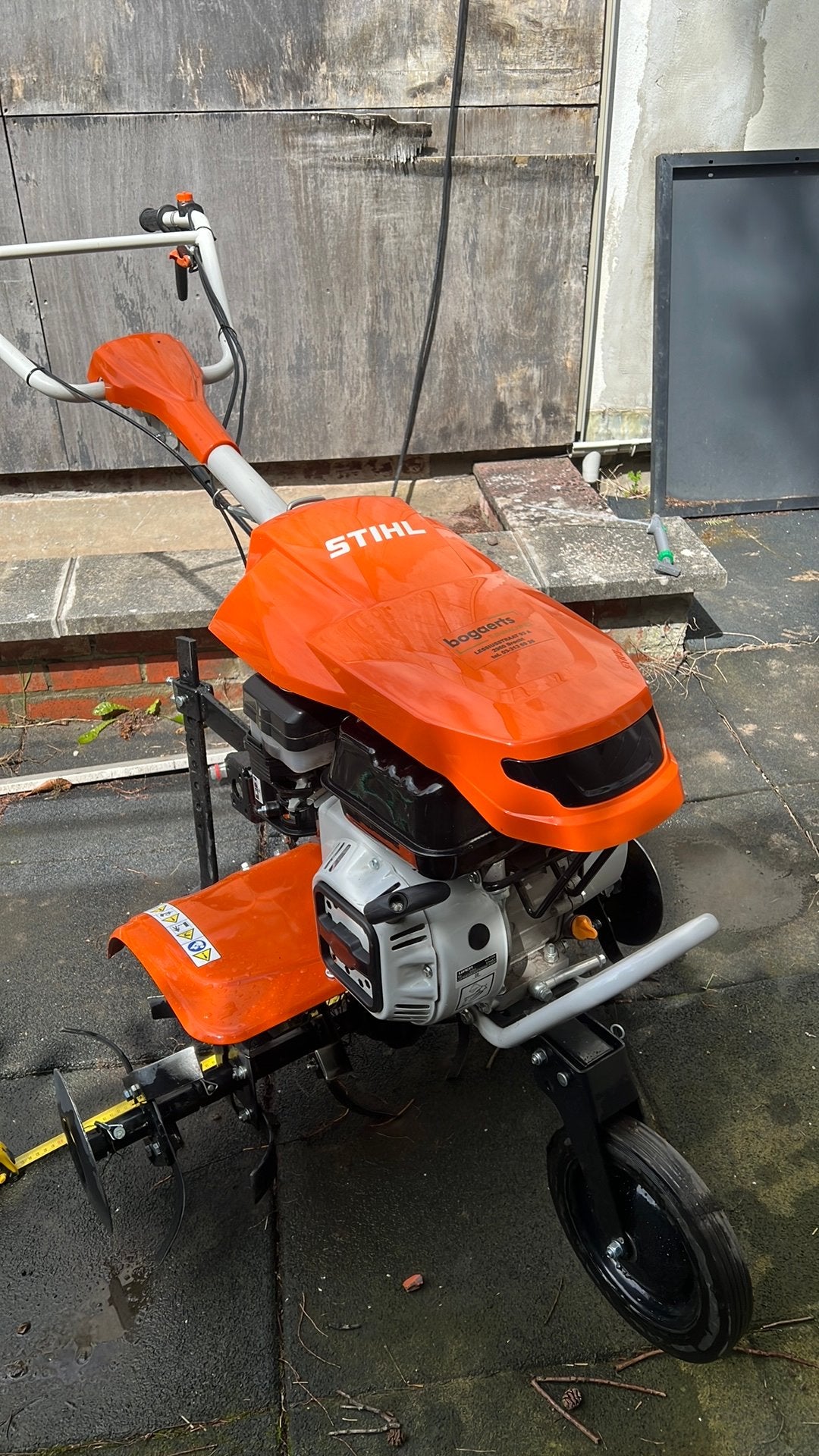 Motoculteur Tuinfrees Grondfrees Stihl mh600, Ophalen, Zo goed als nieuw