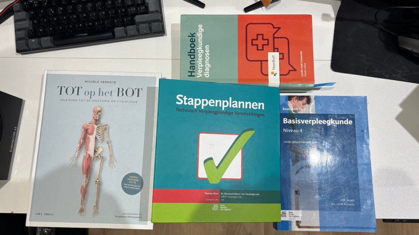 Boeken Verpleegkundigen, Boeken, Ophalen, Nieuw, Overige niveaus, Overige vakken