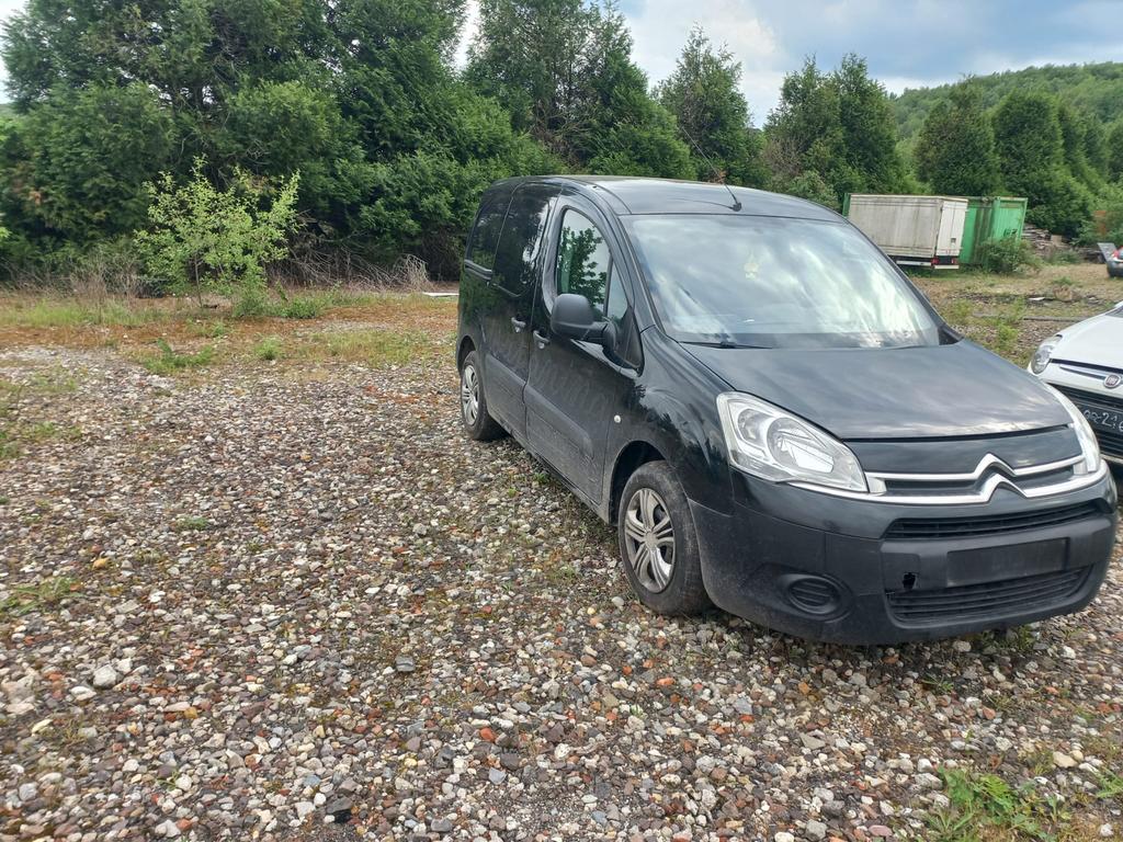 Citroen Berlingo 1.6 HDI, Autos, Euro 5, Achat, Boîte manuelle, 1960 kg