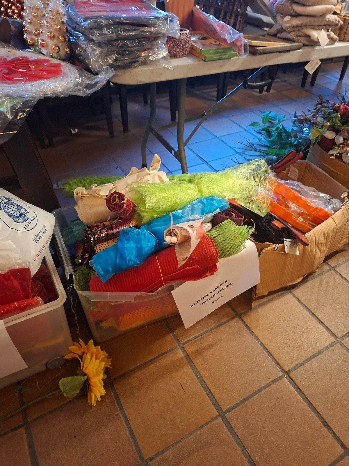stoffen, tafelkleedjes, Ophalen of Verzenden, Zo goed als nieuw, Tafelloper, Overige vormen
