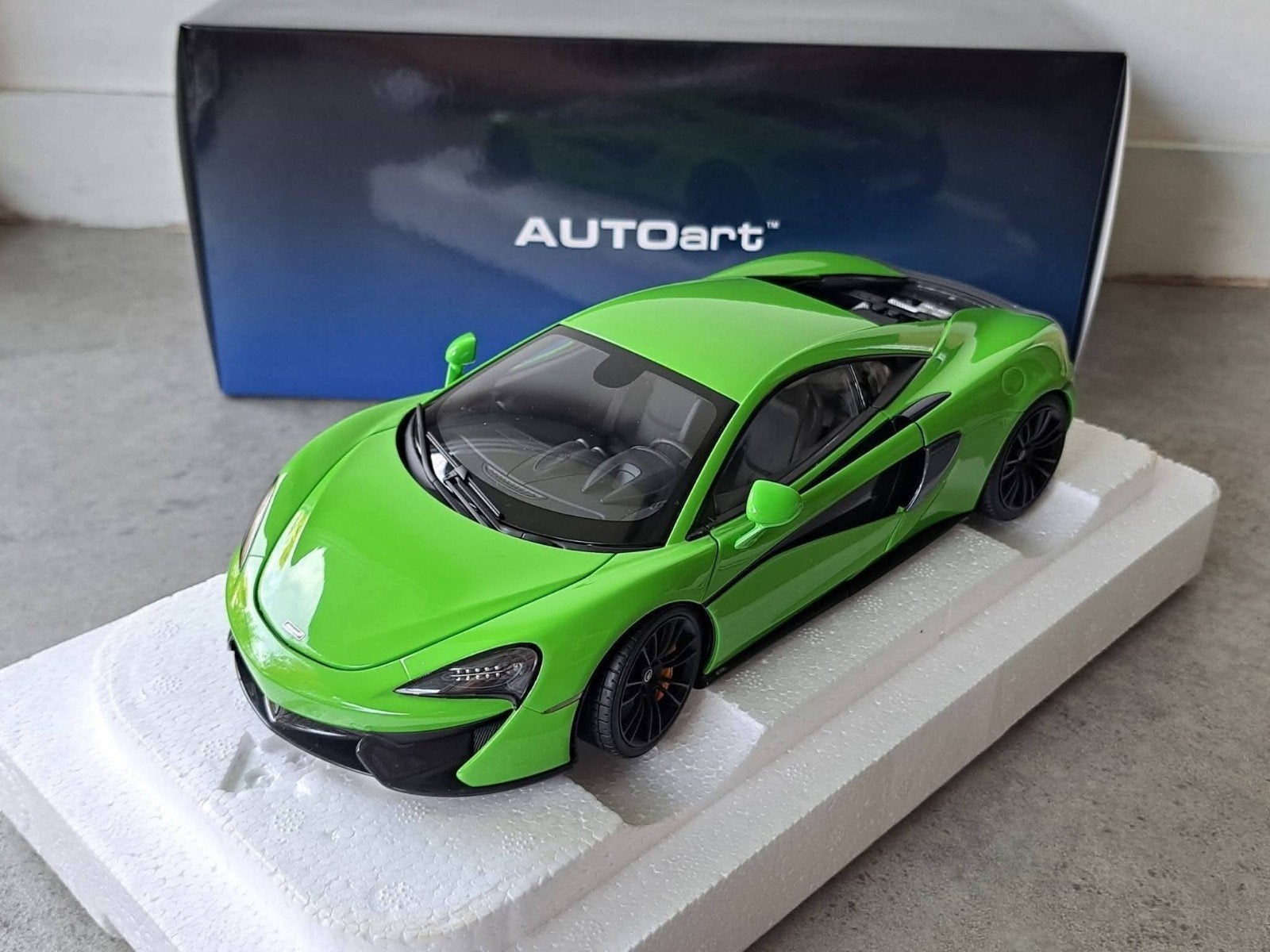 McLaren 570S verte 1/18 AUTOART Neuve

Voiture miniatur, Enlèvement ou Envoi, Neuf, Voiture, Autoart