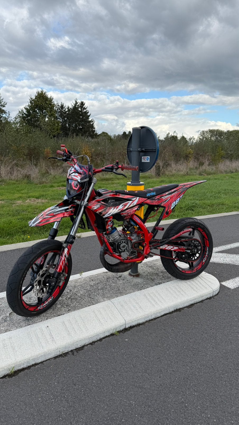 Beta rr 50 (80 2fast), Fietsen en Brommers, Ophalen, Zo goed als nieuw