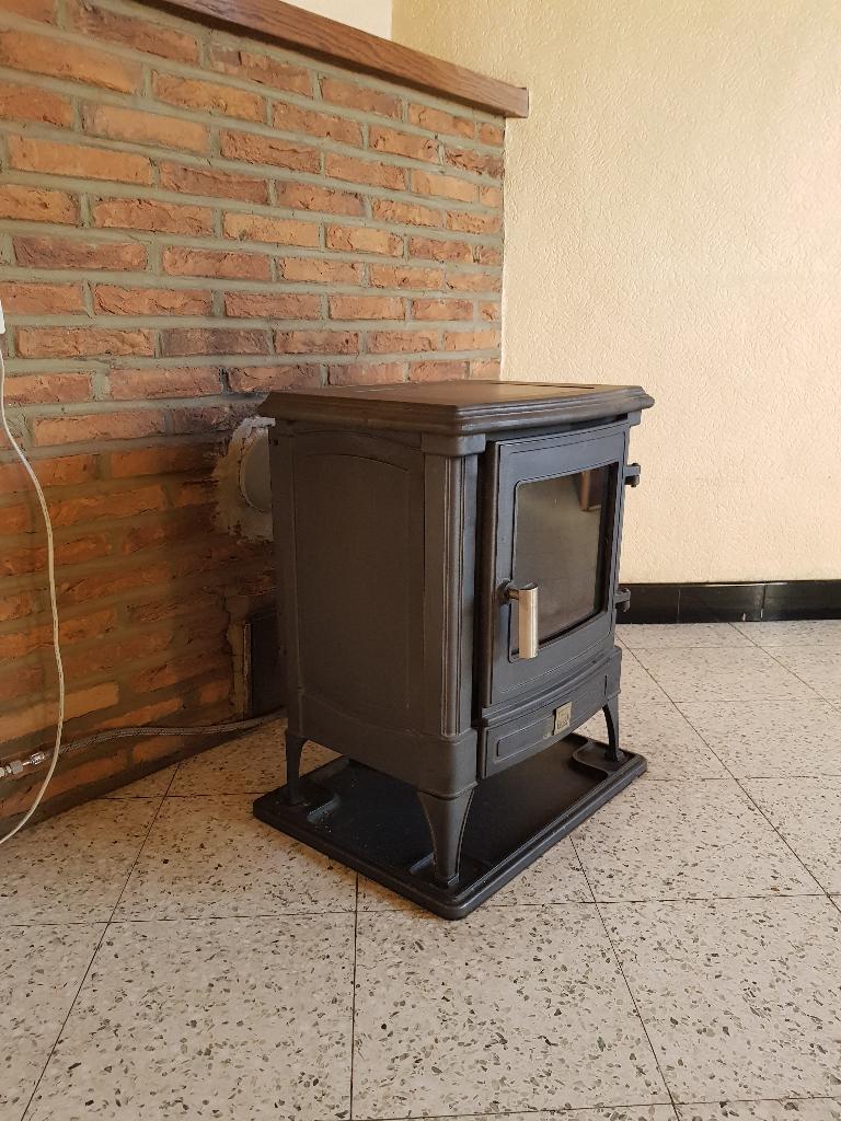 Pœle à mazout en fonte Nestor Martin 5000W Type Stanford 50, Bricolage & Construction, 800 watts ou plus, Moins de 60 cm, Comme neuf