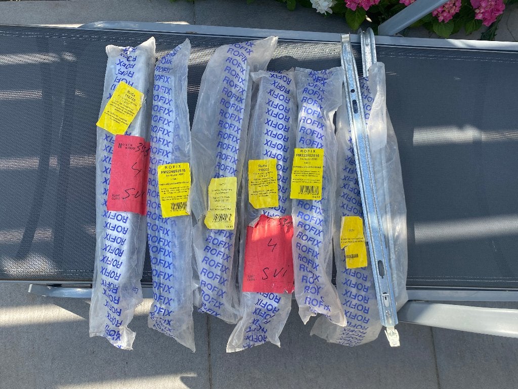 Te koop ROFIX Radiator muurconsole, Enlèvement, Neuf, Radiateur