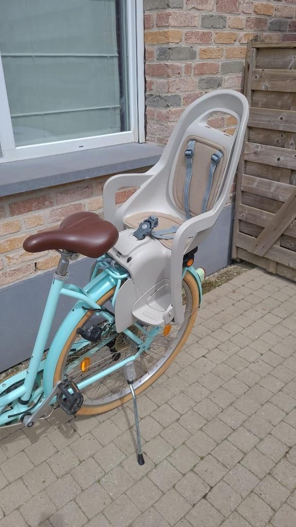 Fietsstoeltje in heel goede staat, Fietsen en Brommers, Fietsaccessoires | Fietsstoeltjes, Achterzitje, Voetsteuntjes, Zo goed als nieuw