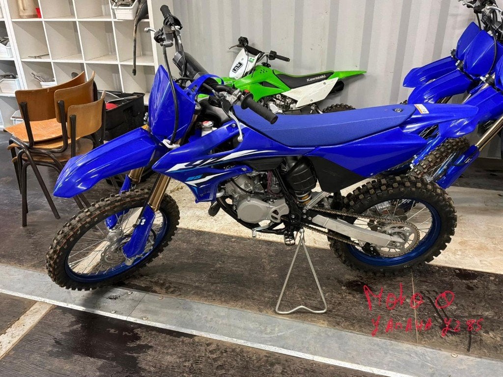Yamaha YZ85 icon blauwe motorfiets, Motoren, 85 cc, 2 cilinders, Nieuw, Particulier