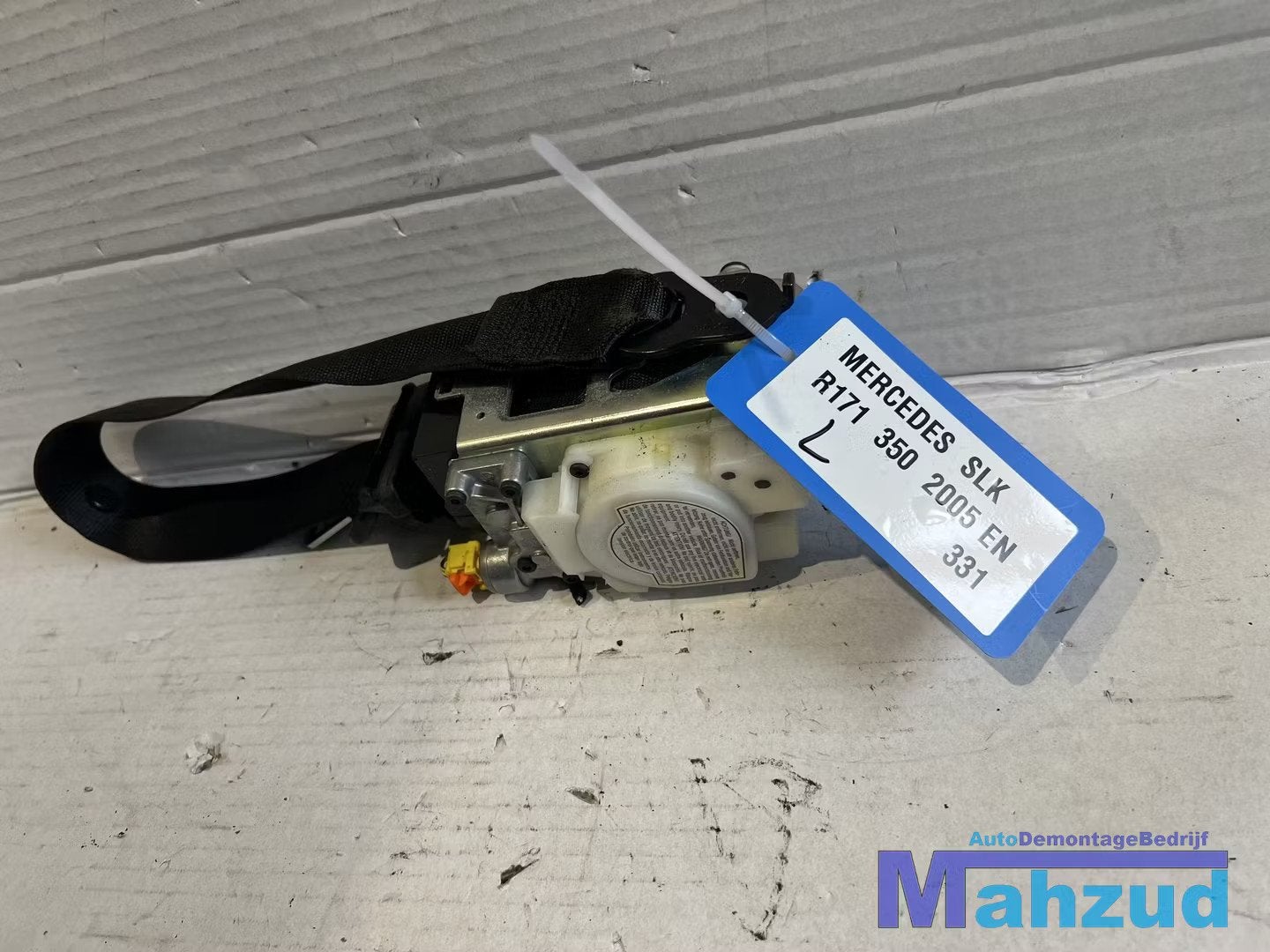 MERCEDES SLK R171 Links gordel 2005-2011, Auto-onderdelen, Gebruikt, Mercedes-Benz AG, Mercedes-Benz, Mercedesstrasse 120
70372  Stuttgart, DE
