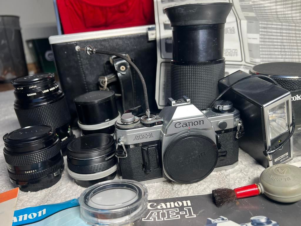 Canon AE1, Audio, Tv en Foto, Fotocamera's Analoog, Ophalen, Zo goed als nieuw, Canon