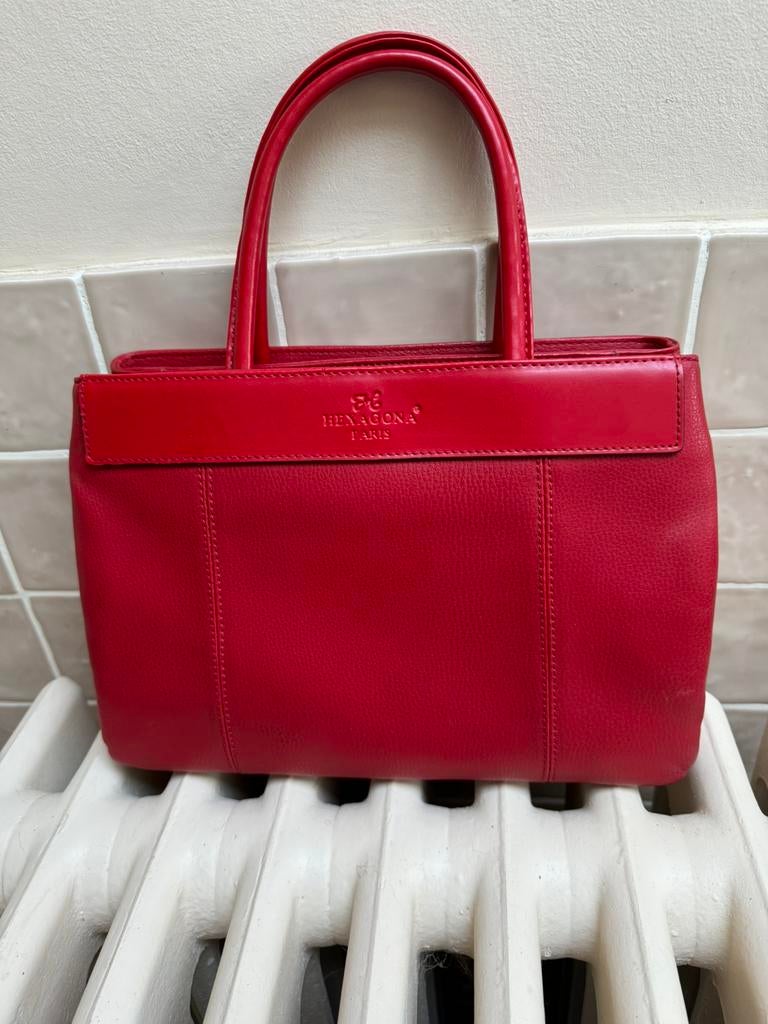 Rode handtas Hexagona, als nieuw!, Handtassen en Accessoires, Tassen | Damestassen, Ophalen, Handtas