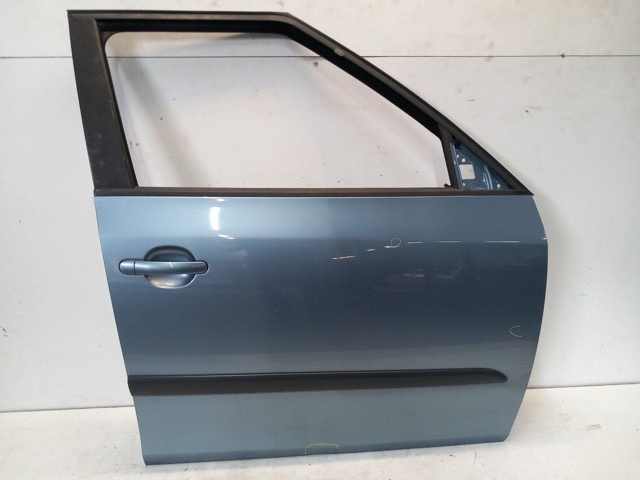 Portier rechts voor Skoda Fabia, Onderdelen@venauto.nl, Van der Ven Autorecycling B.V., Gebruikt, Ettenseweg 76, 4706 PB Roosendaal, The Netherlands