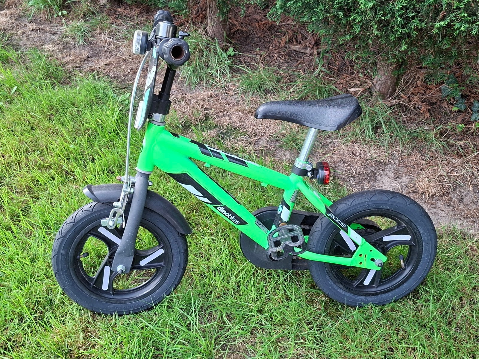Eerste kinderfiets Dino Bikes, Fietsen en Brommers, Ophalen, Gebruikt, Velgrem, Minder dan 16 inch