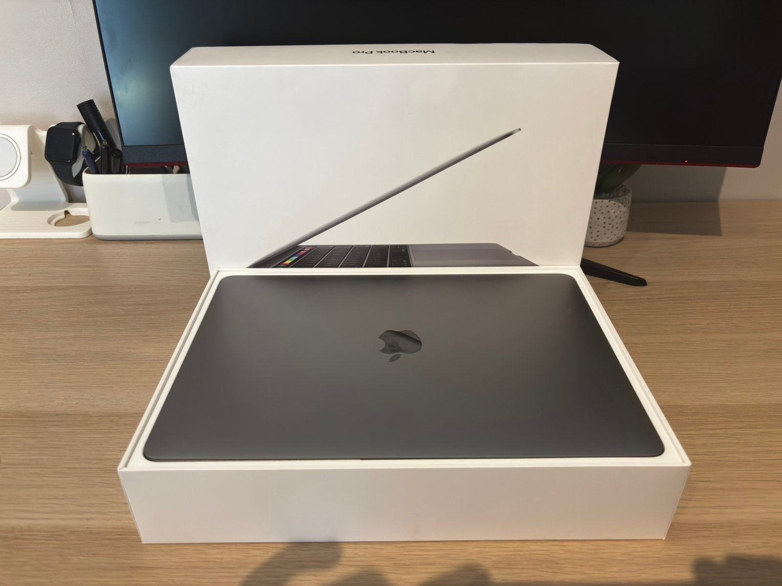 Apple macbook pro 2019 13" space grey, Enlèvement ou Envoi, SSD, Azerty, 8 GB