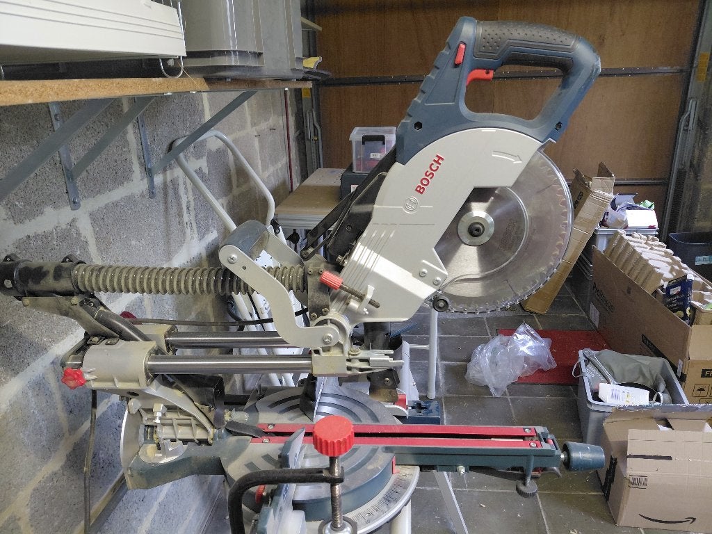 Bosch pro 8sjl, Enlèvement, Utilisé, Scie, Bosch