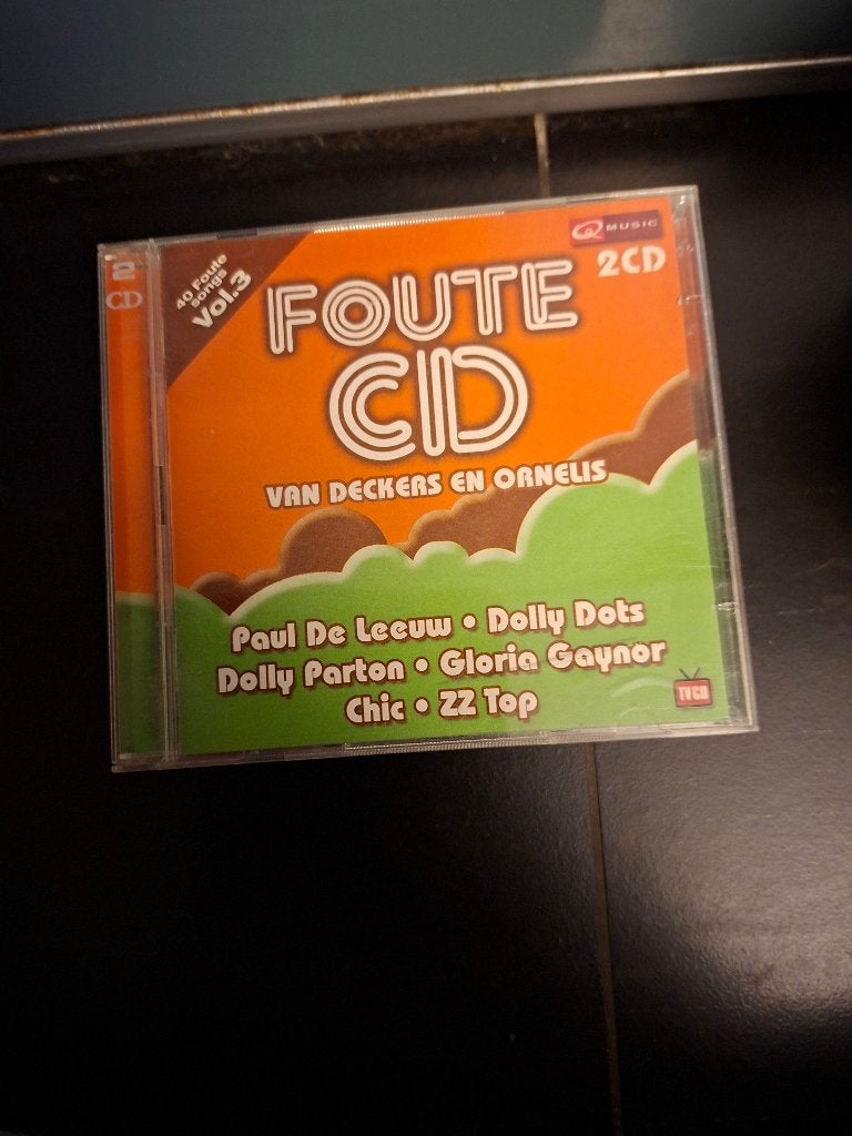 cd - various - foute cd vol 3 - 2cd, Gebruikt, Pop, Ophalen of Verzenden, Inclusief boekje