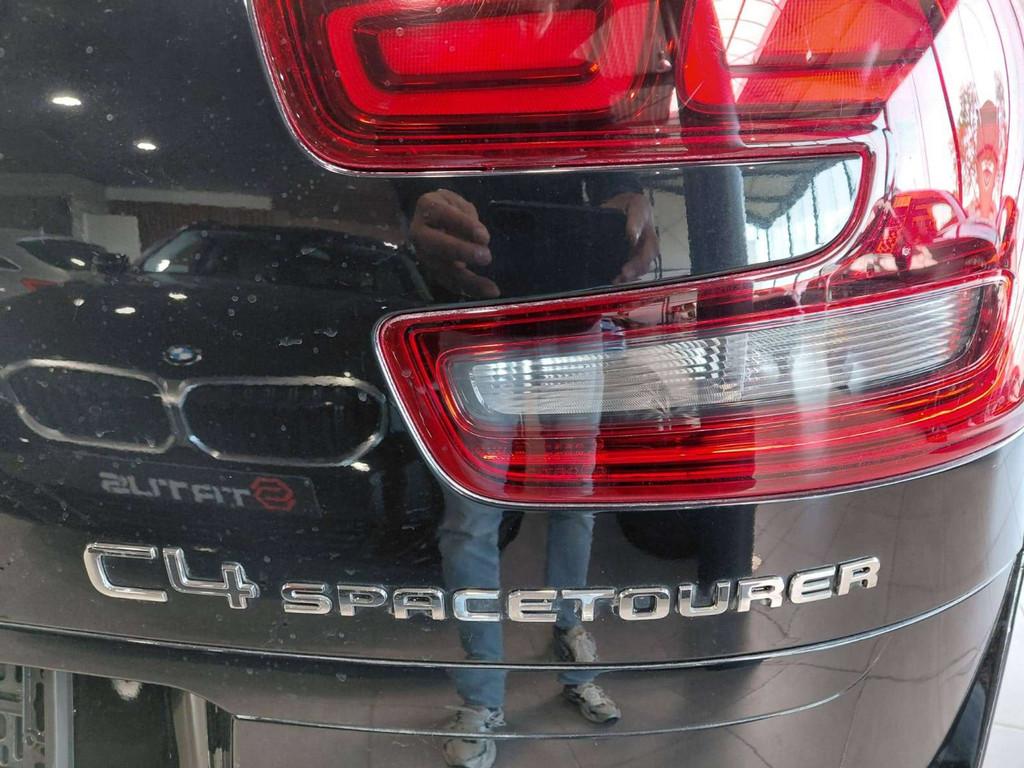 Citroën C4 Spacetourer C4 Spacetourer 1.2. 7ZIT (bj 2022), Stof, Gebruikt, 1199 cc, Navigatiesysteem