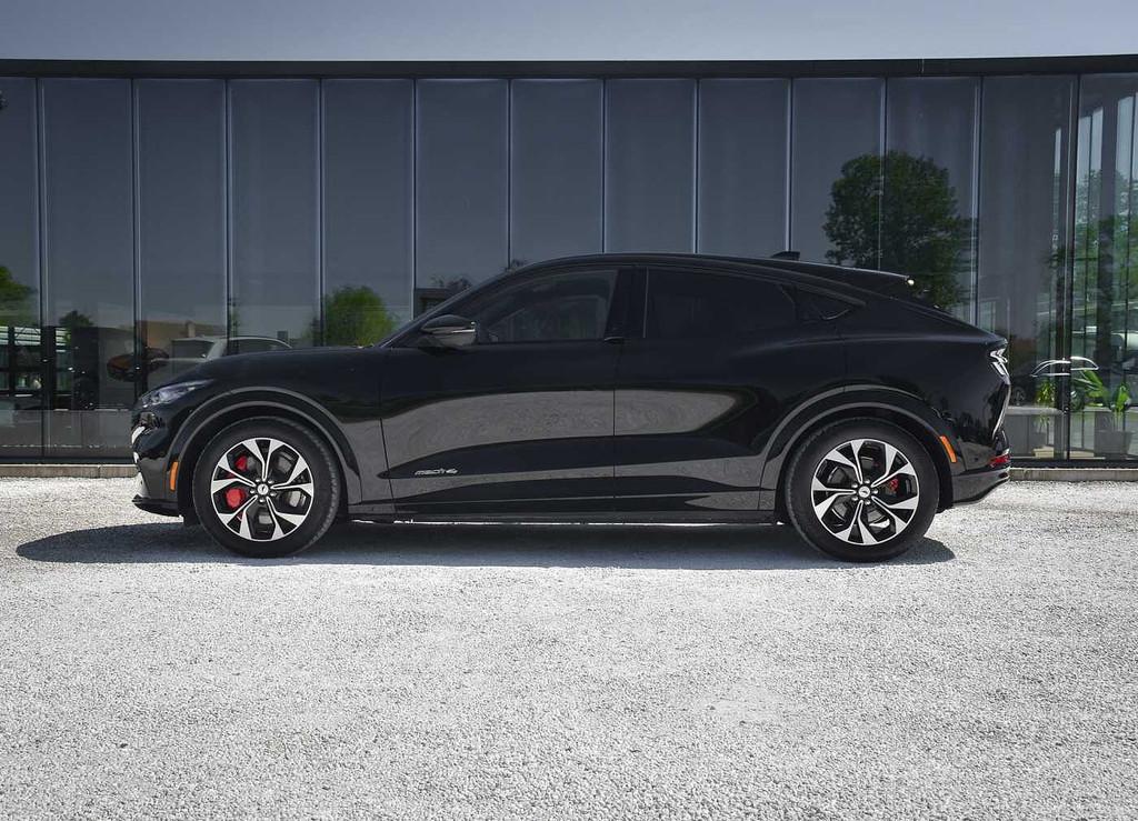 Ford Mustang Mach-e 76 kWh AWD B&O Memory 360° (bj 2022), Automaat, 269 pk, Gebruikt, Zwart