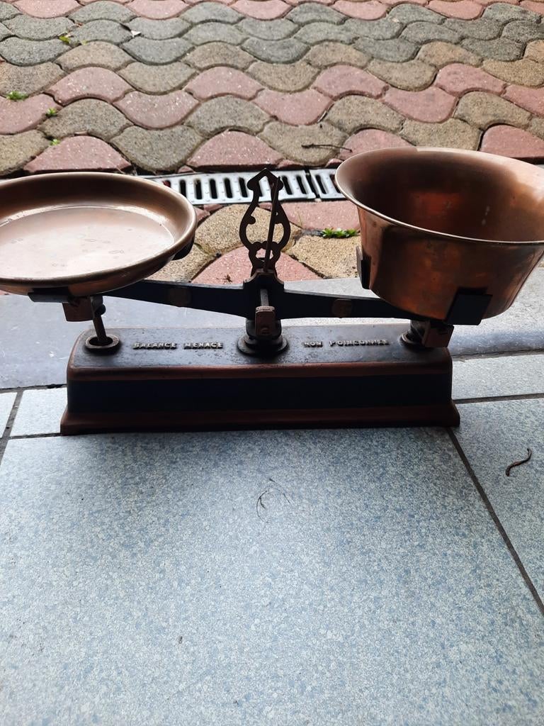 Ancienne balance, Electroménager